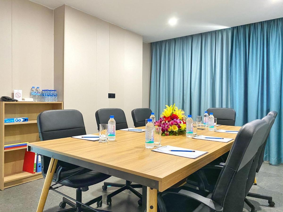 פנום פן Yunfan Hotel מראה חיצוני תמונה